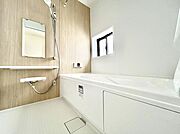 落ち着いた雰囲気でゆっくりお寛ぎいただけるバスルーム