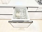 面倒なお片づけは食洗機にお任せ！家事の負担が減って、時間にも気持ちにもゆとりができます。