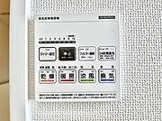 浴室涼風暖房換気乾燥機付きなので、お天気が悪い日のお洗濯も安心！