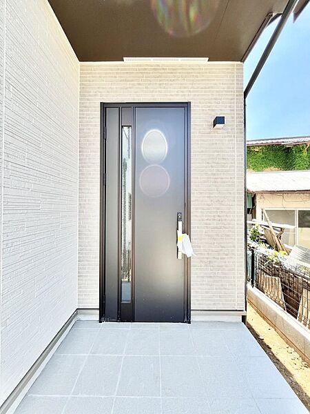 玄関を拡大表示
