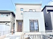 堂々完成！たっぷりの陽光と開放感に包まれる明るい住まい。 