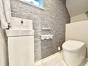 トイレは1階と2階それぞれに配置されていてとても便利です。 