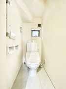トイレは1階と2階それぞれに配置されていてとても便利です。 