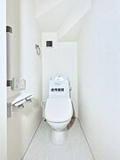 ウォシュレット付きトイレが1階と2階それぞれに配置されていてとても便利です。 