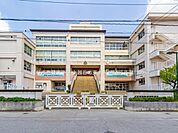 小学校 1200m 越谷市立鷺後小学校