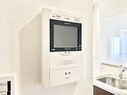TVモニター付インターフォンが付いていてセキュリティ充実  