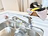 設備：いつでも清潔なおいしいお水を。一つの水栓で水道水と浄水を使い分け。