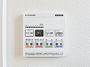浴室涼風暖房換気乾燥機付きなので、お天気が悪い日のお洗濯も安心！