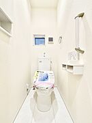 トイレは温水洗浄機能付き