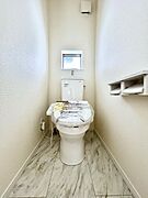 トイレは1階と2階それぞれに配置されていてとても便利です。 