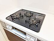 三口ガスコンロでお料理が一気にはかどりそう  