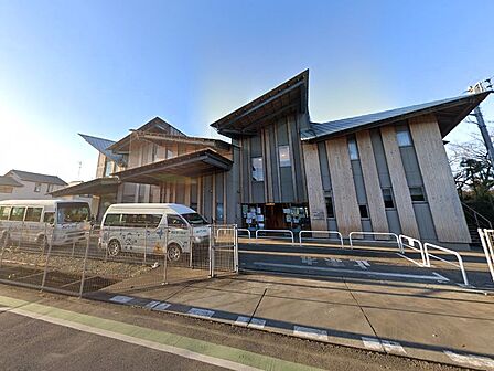 幼稚園・保育園 2100m 愛徳幼稚園