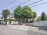 小学校 90m 松戸市立六実小学校