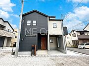 たっぷりの陽光と心地よい風が舞い込む住まい