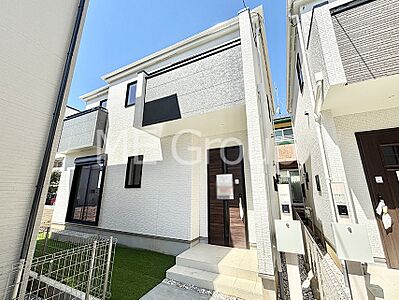 外観:暮らしやすさと居心地の良さにこだわったシンプルで飽きのこないデザイン ! 外観:暮らしやすさと居心地の良さにこだわったシンプルで飽きのこないデザイン !