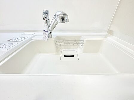 広々としたシンクでお料理やお皿洗いもラクラク快適に!