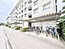 その他：駐輪場は屋根付き