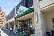 スーパー 300m マルエツ板橋駅前店