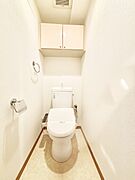 トイレは温水洗浄機能付き
