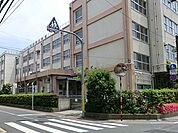 中学校 900m 足立区立東綾瀬中学校