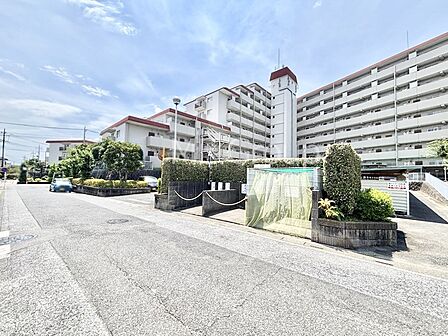 生活に便利な地に伸びやかな家族の生活風景を描く住まい
