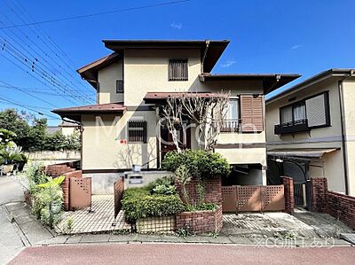 外観:たっぷりの陽光と心地よい風が舞い込む住まい 外観:たっぷりの陽光と心地よい風が舞い込む住まい