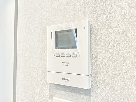 訪問者が一目でわかる安心のTVモニター付きインターホン。