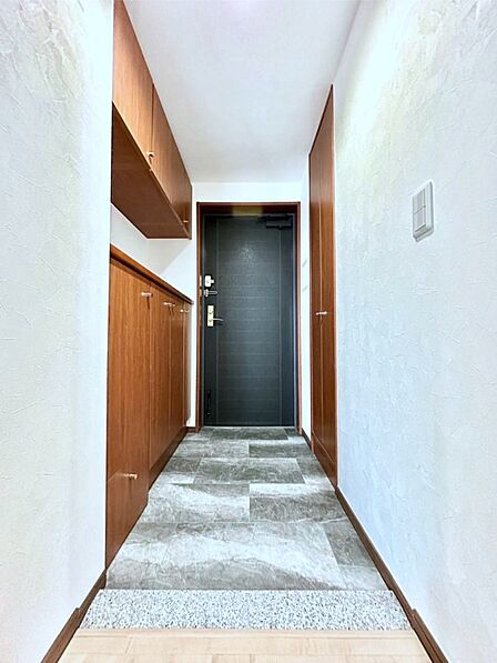 家族の帰宅やお客様をあたたかく迎える玄関