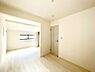 寝室：将来は2部屋にすることもできますね。お年頃になったら夢の個室にチェンジ！