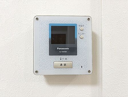 TVモニター付インターフォンが付いていてセキュリティ充実