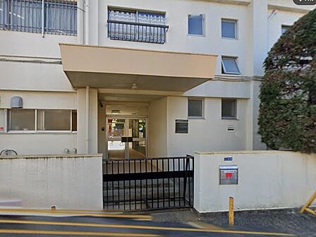 幼稚園・保育園 1200m 幼稚園型認定こども園 小羊幼稚園