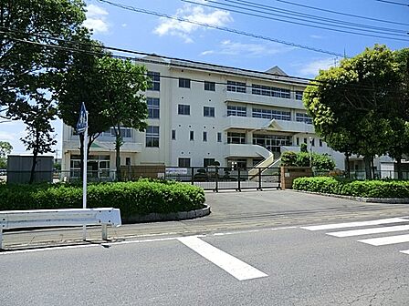 小学校 390m 久喜市立東鷲宮小学校　