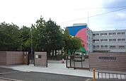門真市立五月田小学校（358m）