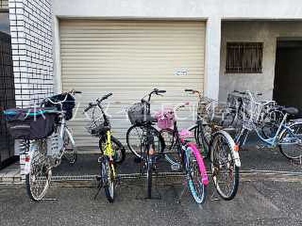 画像22:自転車置き場