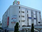イズミヤ 寝屋川店（282m）