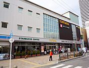 TSUTAYA 香里園店（370m）
