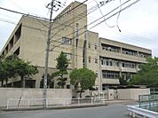 四條畷市立四條畷西中学校（1142m）