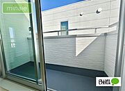 販売現地