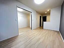 グラティテュード・Ｋ 212 2階1LDKのリビング/ダイニング