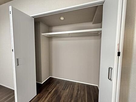 各居室に収納を備えた使いやすい間取り