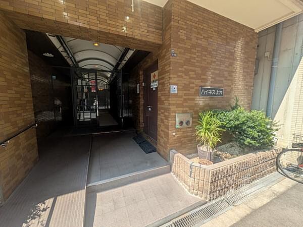 エントランスを拡大表示