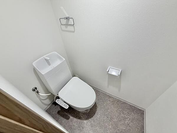 トイレを拡大表示