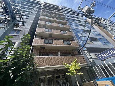 外観：～外観写真～ 地上11階建11階部分 築2001年2月 東向き