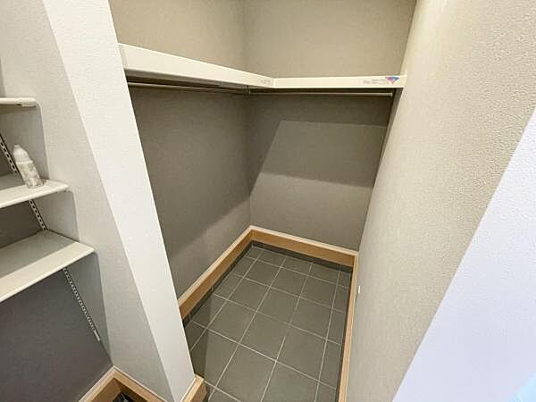 玄関を拡大表示