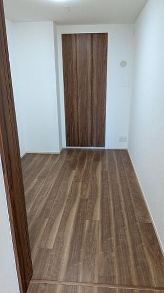 洋室を拡大表示
