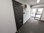2階北西角部屋、お隣があまり気にならない部屋位置です