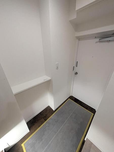 玄関を拡大表示