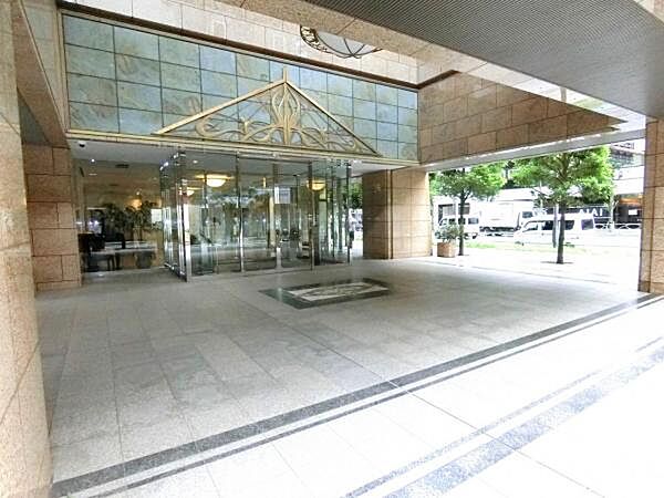エントランスを拡大表示