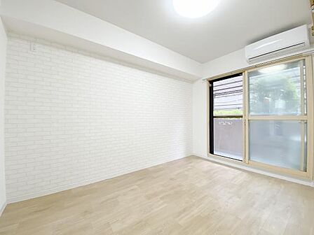 【居室】別角度撮影 2024年5月にリノベーション済み。