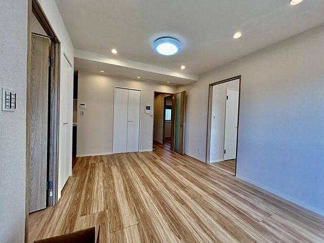 リビング/ダイニング サンライズマンション玉川上水 2階/-